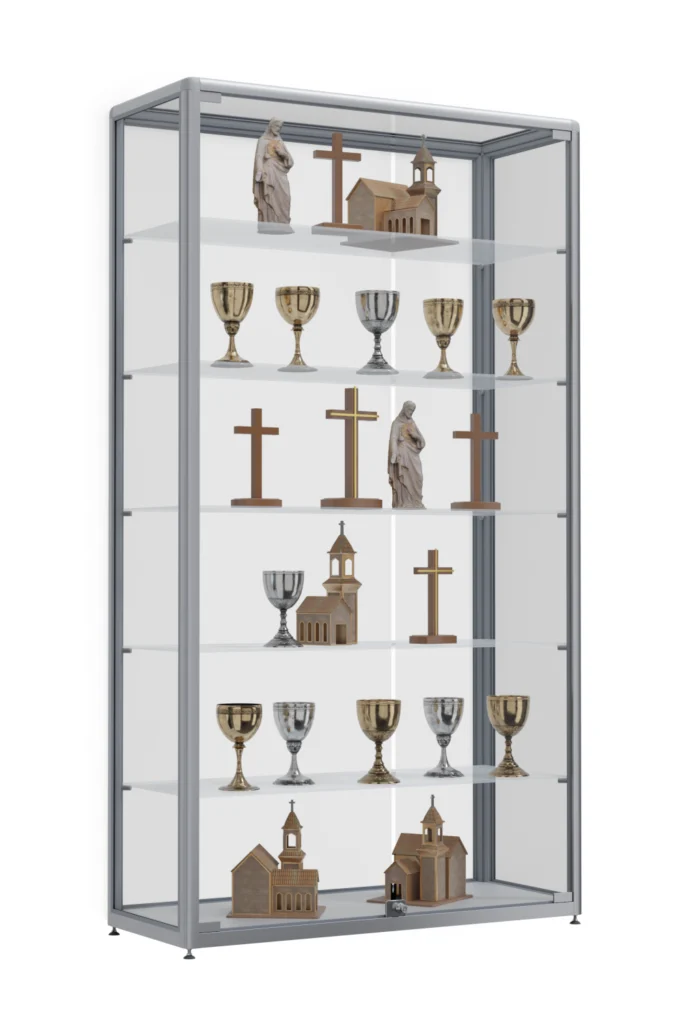 duża wolnostojąca gablota kościelna ze szkła